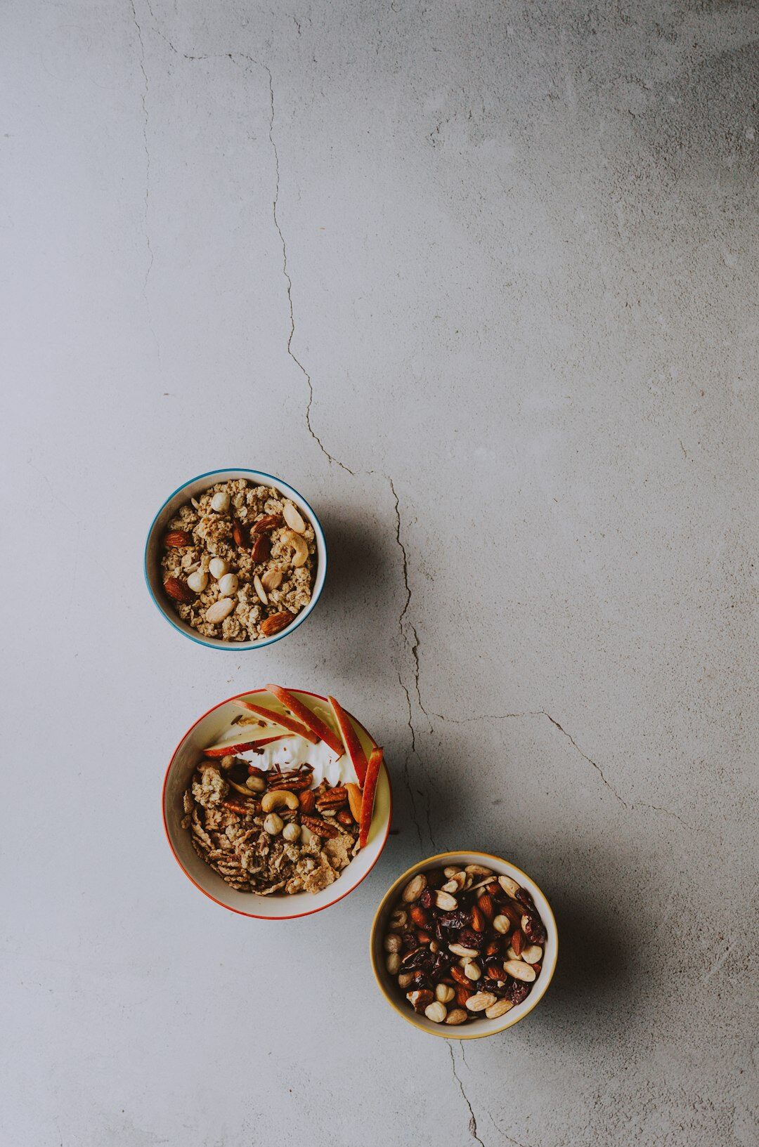 oatmeal with fruits and nuts